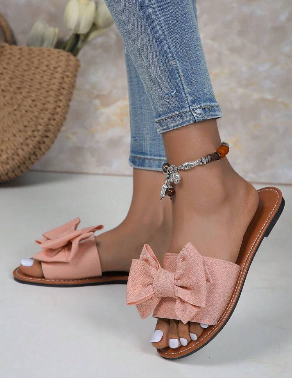 New Arrival Fashionable & Comfortable Bow Knot Design All-Match Flat Slippers