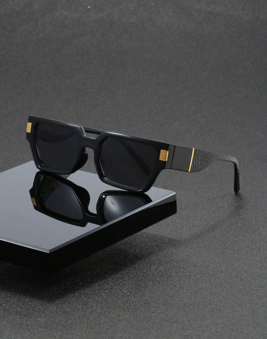 Name :1pc Men's Black Plastic Polygonal Frame Cool Korean Ins Style Trendy Sunglasses Suitable For Outdoor Sun Protection Casual