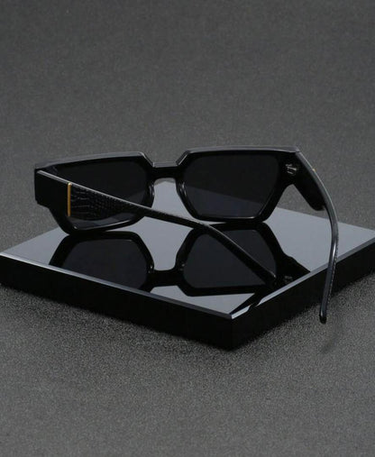 Name :1pc Men's Black Plastic Polygonal Frame Cool Korean Ins Style Trendy Sunglasses Suitable For Outdoor Sun Protection Casual