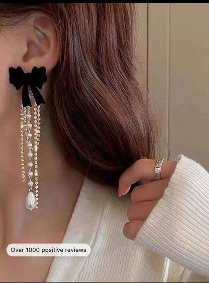 2pcs Black Bowknot Faux Pearl Pendant Earrings, Luxurious Rhinestone Chain Tassel Earrings, Long Trendy & Elegant Dangler For Women's Daily Wear, Parties, Gifts And Festive Occasions In New Arrival Jewelry Collection