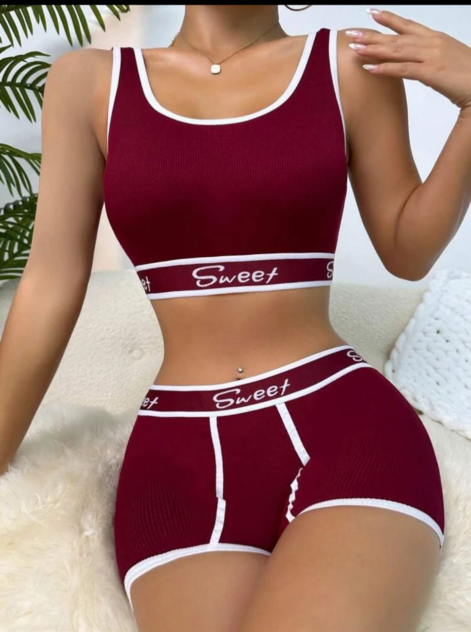 Letter Tape Contrast Binding Bra & Boyshorts Lingerie Set Sports