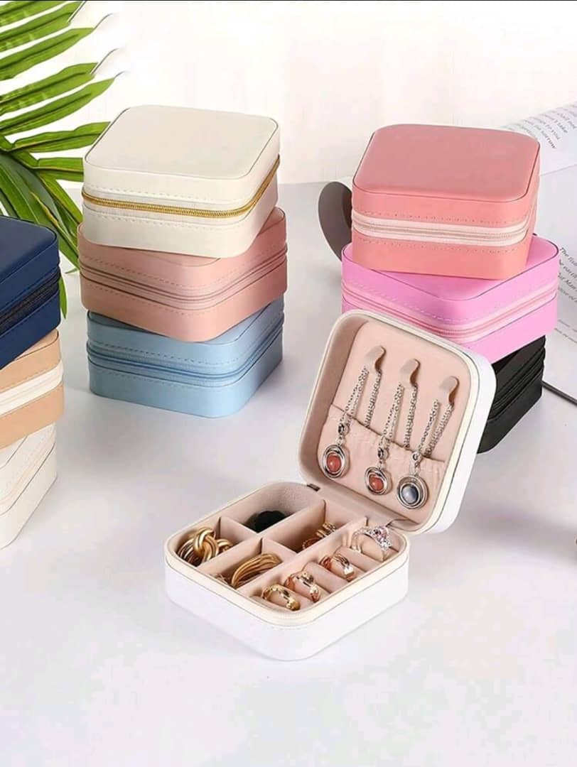 1pc Mirrored Jewelry Box, Portable Travel Zipper Jewelry Box, Simple Travel And Home Jewelry Box, Fashionable Personalized Leather Mini Jewelry Box For Earrings, Necklaces, Rings Storage, Dust-Proof Small Jewelry Storage Box, Jewelry Accessory Storage Box