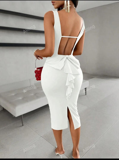 Women's Elegant Dress With Bow Detail On The Back