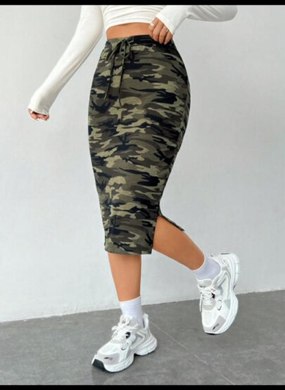 EZwear Women's Camouflage Print Drawstring Waist Fanny Pack Hip Skirt With Split