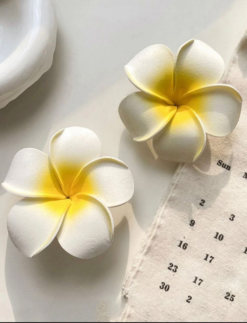 2pcs Women White Yellow Flower Decor Alligator Hair Clip Boho