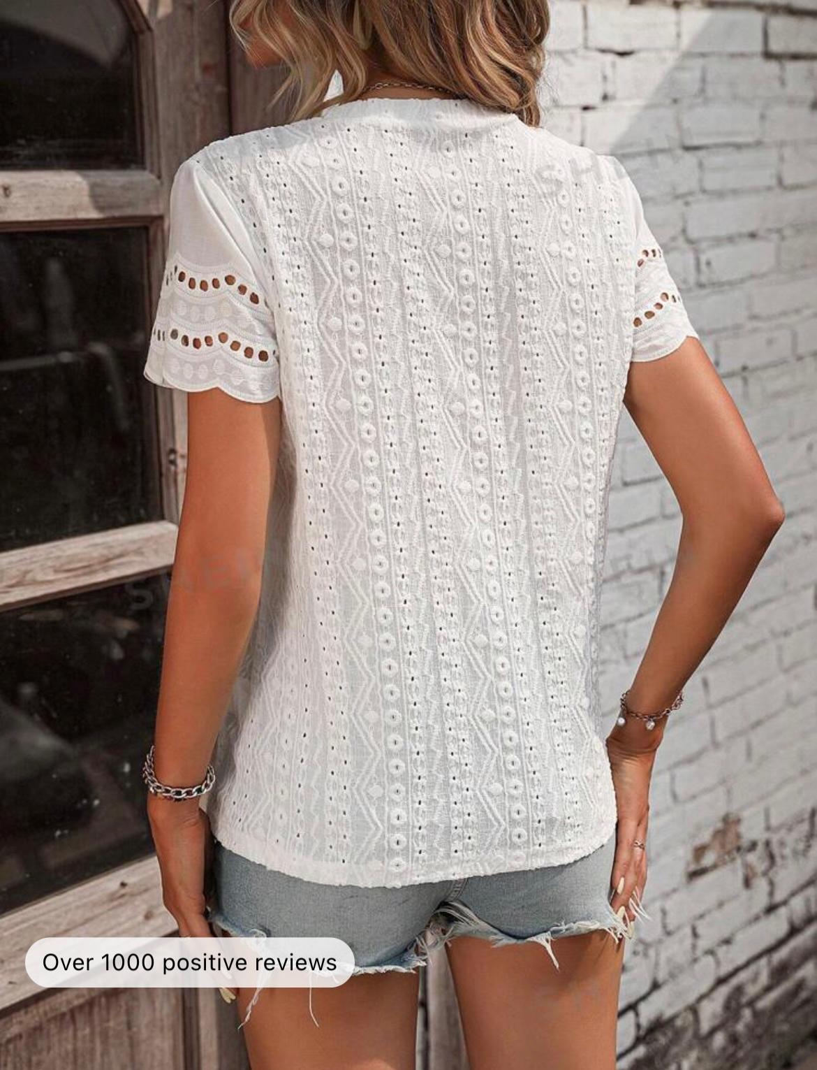 LUNE Eyelet Embroidery Scallop Trim Tee