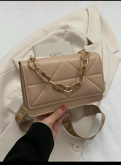 Mini Chain Decor Flap Square Bag
Category: woman bag